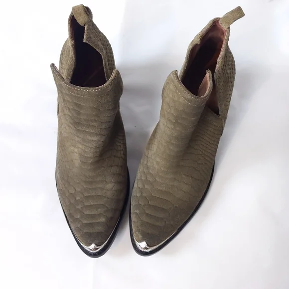 🌿FREE PEOPLE JEFFREY CAMPBELL BOOTIES🌿 - Picture 8 of 14